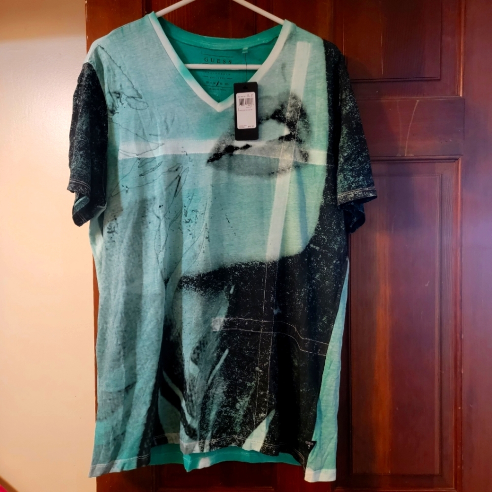 Green Light Guess Tee